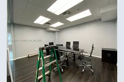 14 NE 1st #600A, Miami, FL 33132 - Photo 11