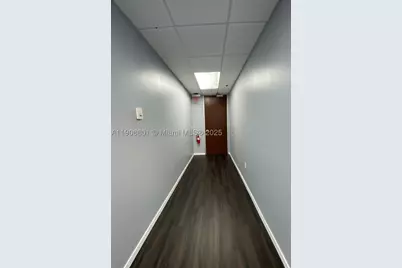 14 NE 1st #600A, Miami, FL 33132 - Photo 9