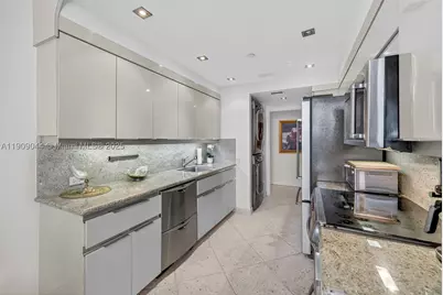 3000 Island #1904, Aventura, FL 33160 - Photo 31
