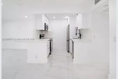 13250 SW 7th #204L, Pembroke Pines, FL 33027 - Photo 9