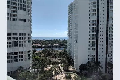 21055 Yacht Club #1602, Aventura, FL 33180 - Photo 3