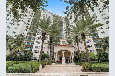 19900 E Country Club #318, Aventura, FL 33180 - Photo 3