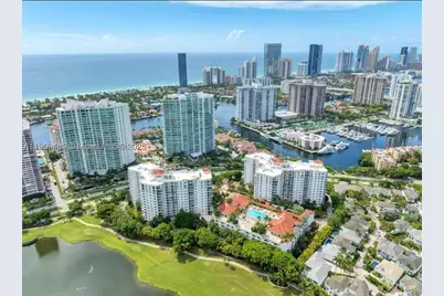 19900 E Country Club #318, Aventura, FL 33180 - Photo 31