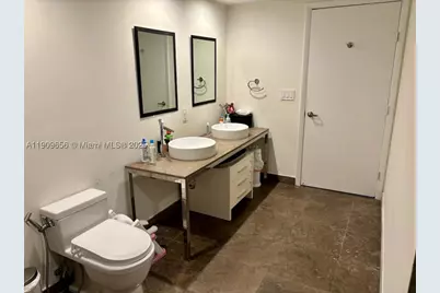 465 Brickell #5402, Miami, FL 33131 - Photo 15