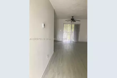 438 NE 210th Cir #203-4B, Miami, FL 33179 - Photo 3