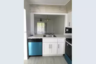 438 NE 210th Cir #203-4B, Miami, FL 33179 - Photo 7