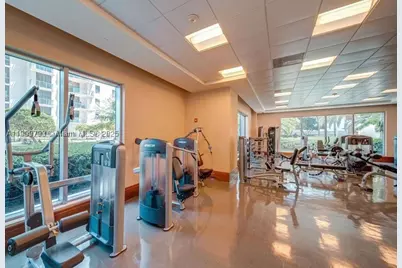 1060 Brickell #1701, Miami, FL 33131 - Photo 9