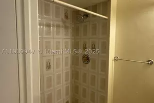 438 NE 210th Circle, Miami, FL 33179 - Photo 13