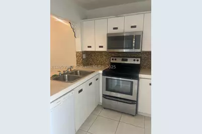 438 NE 210th Cir #202-4B, Miami, FL 33179 - Photo 5