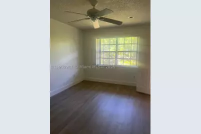 438 NE 210th Cir #202-4B, Miami, FL 33179 - Photo 17