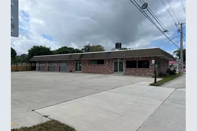 1001 W Midway, Fort Pierce, FL 34982 - Photo 1