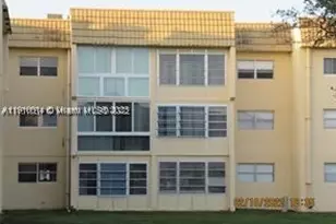 8400 Sunrise Lakes, Sunrise, FL 33322 - Photo 13