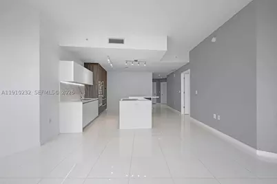 851 NE 1st #4204, Miami, FL 33132 - Photo 9