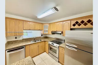 10825 SW 112th #302, Miami, FL 33176 - Photo 1