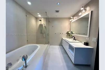 [Address not provided], Miami, FL 33131 - Photo 19