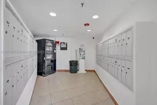 9686 Fontainebleau, Miami, FL 33172 - Photo 27