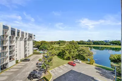 9686 Fontainebleau #507, Miami, FL 33172 - Photo 23