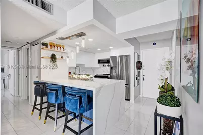 9686 Fontainebleau #507, Miami, FL 33172 - Photo 1