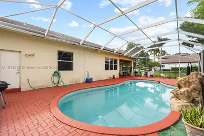 13875 SW 41st, Davie, FL 33330 - Photo 45