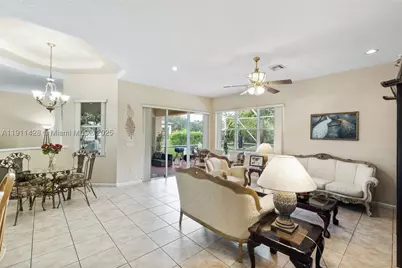 13875 SW 41st, Davie, FL 33330 - Photo 17