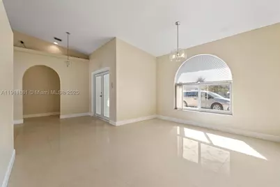 8761 NW 142nd, Miami Lakes, FL 33018 - Photo 7