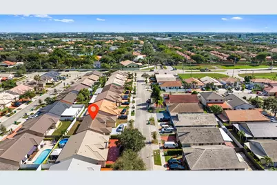 8761 NW 142nd, Miami Lakes, FL 33018 - Photo 39