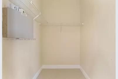 8761 NW 142nd, Miami Lakes, FL 33018 - Photo 23