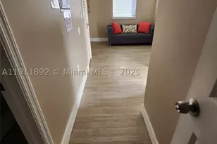 243 SW 10th, Miami, FL 33130 - Photo 7
