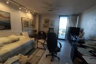 20515 E Country Club, Aventura, FL 33180 - Photo 7