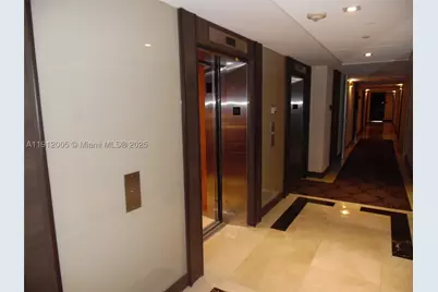 20515 E Country Club #2047, Aventura, FL 33180 - Photo 19