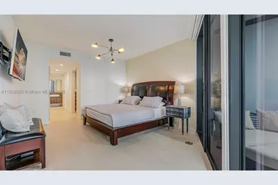1000 Brickell #3002, Miami, FL 33131 - Photo 27