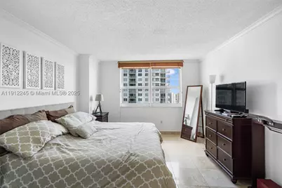 1155 Brickell Bay #2708, Miami, FL 33131 - Photo 15