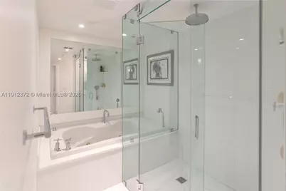 520 West #1102, Miami Beach, FL 33139 - Photo 21