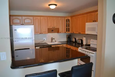 2101 S Ocean #1702, Hollywood, FL 33019 - Photo 5
