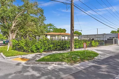 5850 NE 3rd, Miami, FL 33137 - Photo 43