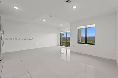 26126 SW 146th #26126, Homestead, FL 33033 - Photo 9