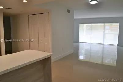 9375 Fontainebleau #L122, Miami, FL 33172 - Photo 5