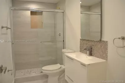 9375 Fontainebleau #L122, Miami, FL 33172 - Photo 15