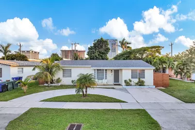 1012 NE 2nd, Hallandale Beach, FL 33009 - Photo 3