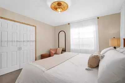 1012 NE 2nd, Hallandale Beach, FL 33009 - Photo 27
