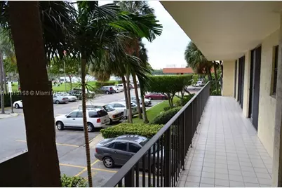 290 174th #M10, Sunny Isles Beach, FL 33160 - Photo 17