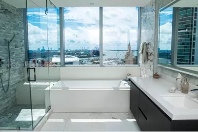 851 NE 1st #1811, Miami, FL 33132 - Photo 11