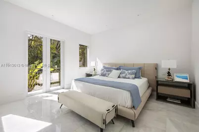 2760 Brickell #2760, Miami, FL 33129 - Photo 15