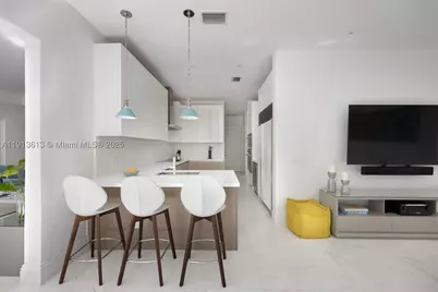 2760 Brickell #2760, Miami, FL 33129 - Photo 7