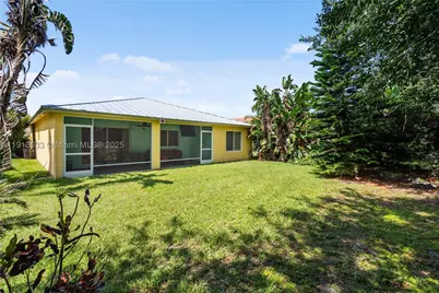 1924 SW Jamesport, Port Saint Lucie, FL 34953 - Photo 41