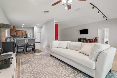 1924 SW Jamesport, Port Saint Lucie, FL 34953 - Photo 5