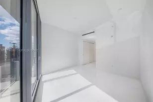 300 Biscayne Blvd, Miami, FL 33131 - Photo 19