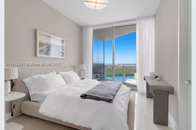 15701 Collins #3203, Sunny Isles Beach, FL 33160 - Photo 17