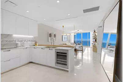 15701 Collins #3203, Sunny Isles Beach, FL 33160 - Photo 3