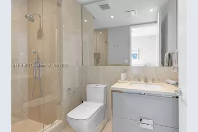 15701 Collins #3203, Sunny Isles Beach, FL 33160 - Photo 21